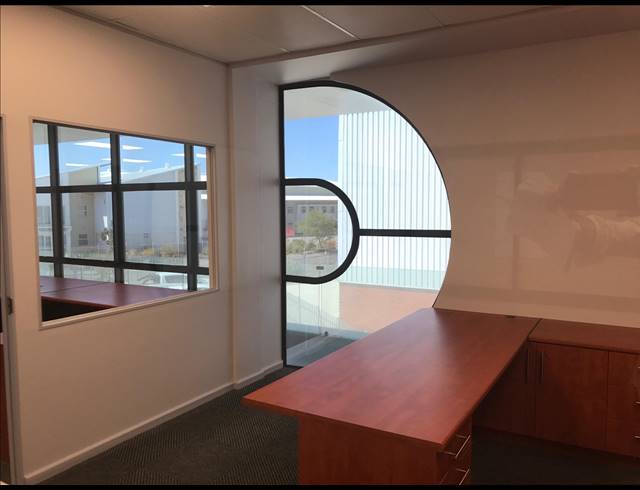290M² OFFICE TO LET IN AIRPORT INDUSTRIA
